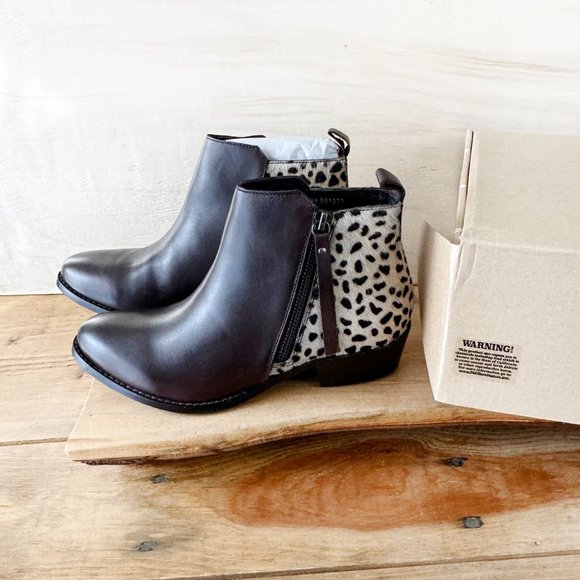 Journee Signature Womens Shalece Bootie‎ Leather Cowhair Cheetah Leopard Western - Picture 12 of 12